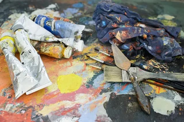 Comment reconnaître un peintre expert grâce à ses œuvres